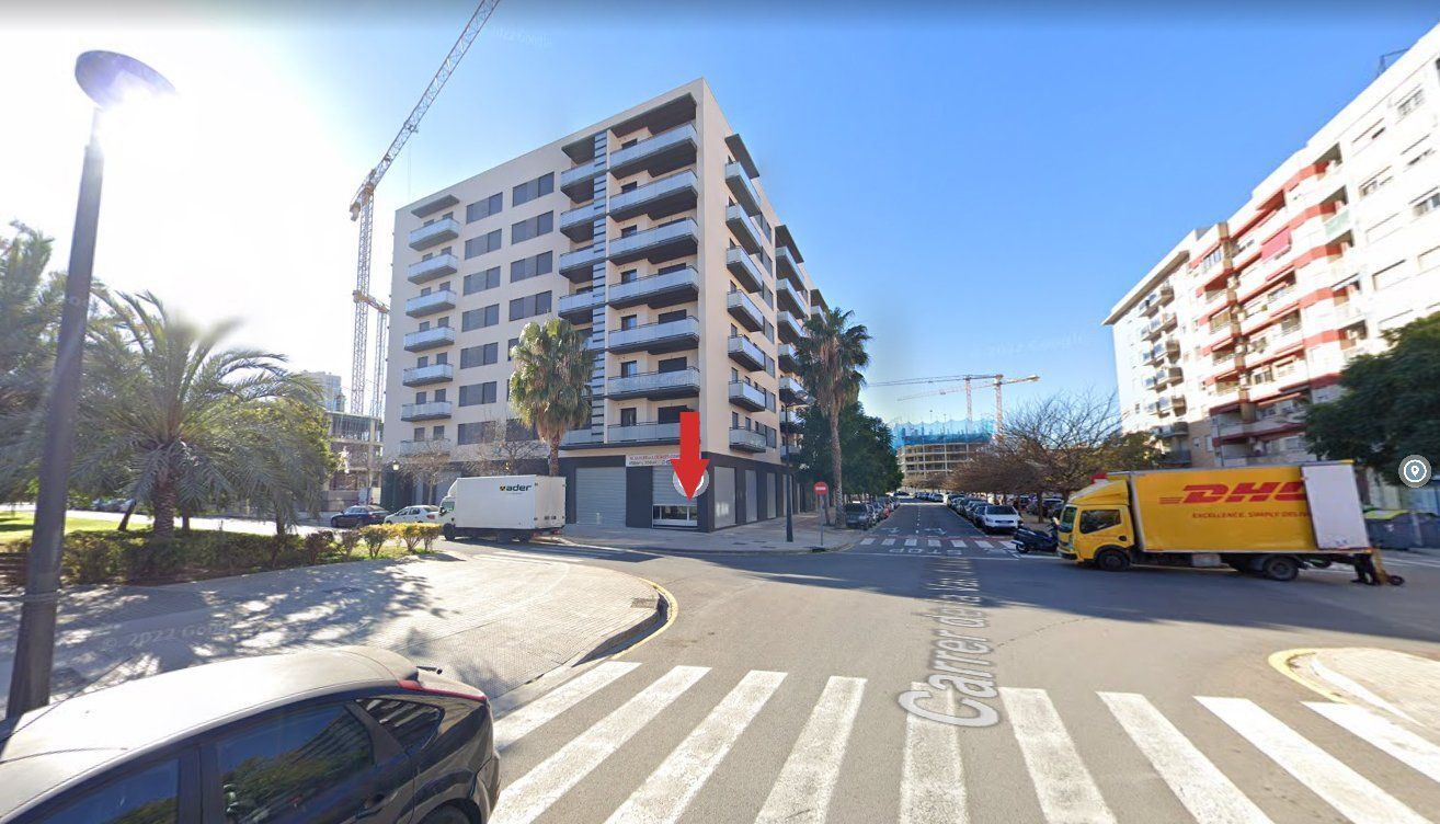 Retail in València, Valencia to rent Building Photo- Image 1 of 8
