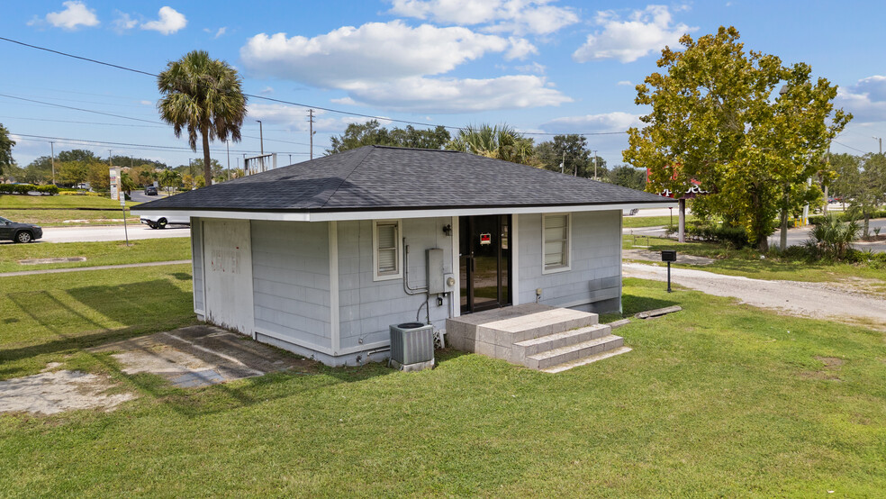 1455 McMullen Booth Rd, Clearwater, FL for rent - Building Photo - Image 3 of 7