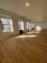 13-15 W 28th St, New York, NY for rent Interior Photo- Image 2 of 4