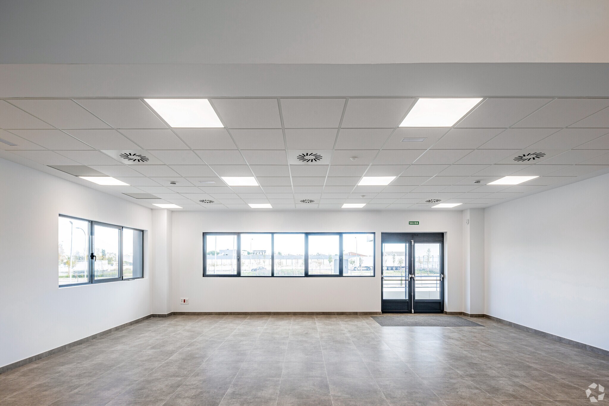 Calle San Cesáreo, 6, Madrid, Madrid to rent Building Photo- Image 1 of 11