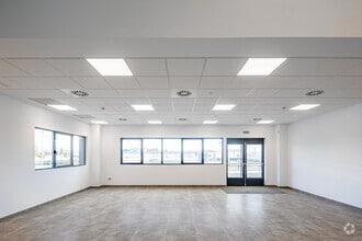 Calle San Cesáreo, 6, Madrid, Madrid to rent Building Photo- Image 1 of 11