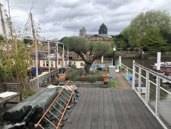 Eel Pie Island, Twickenham to rent - Building Photo - Image 3 of 3