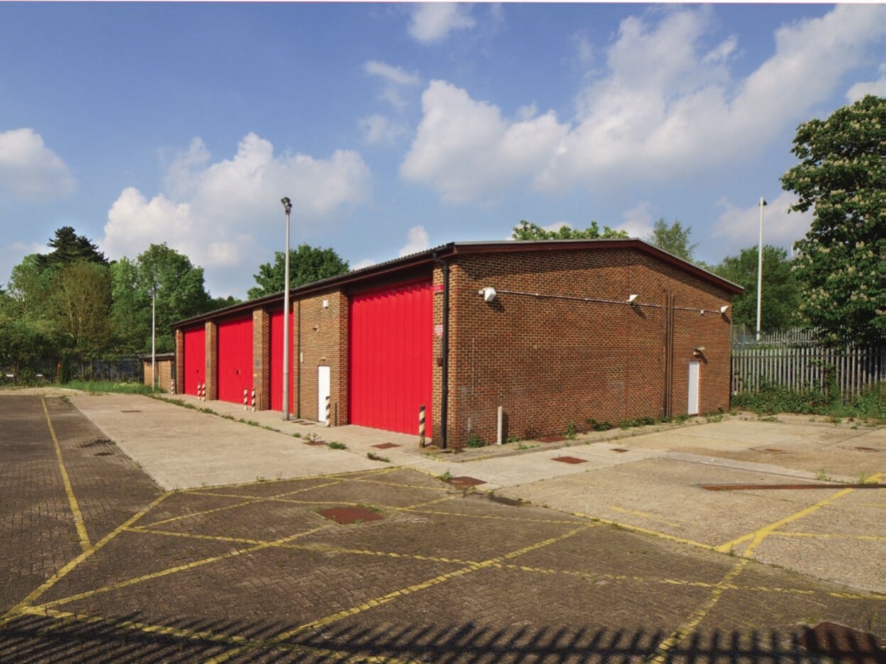 Station Rd N, Merstham for sale Primary Photo- Image 1 of 1