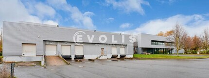 Industrial in Wissous to rent Building Photo- Image 1 of 11