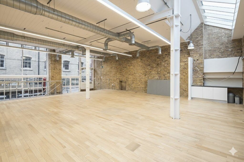 29-31 Cowper St, London to rent Building Photo- Image 1 of 10
