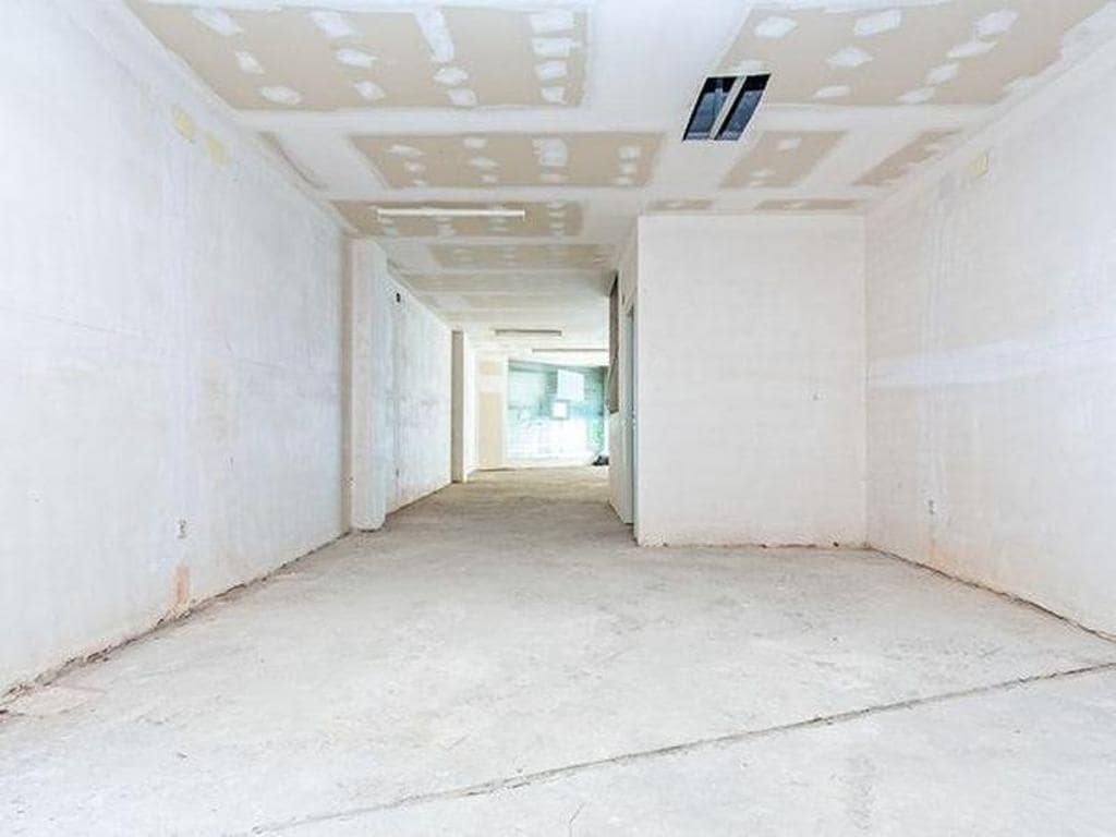 Manresa, BAR 08243 - Unit Pt02 -  - Interior Photo - Image 2 of 6