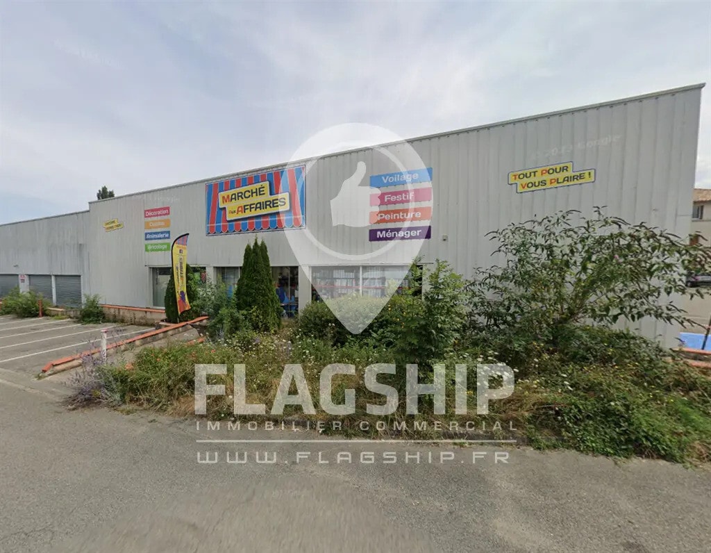 Vente Commerce 750 m² - Photo 1