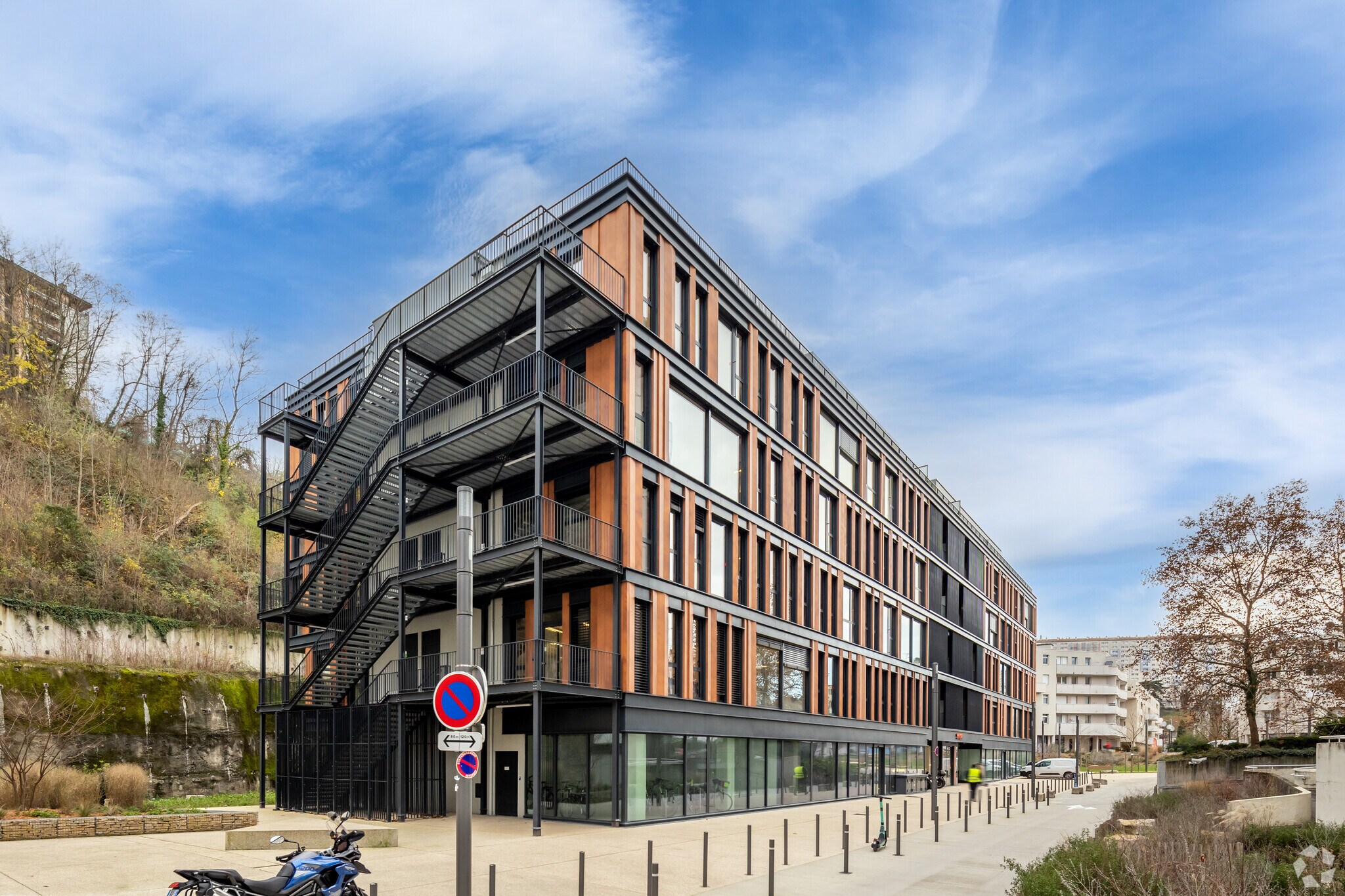 Co-working Space in Lyon to rent Primary Photo- Image 1 of 5