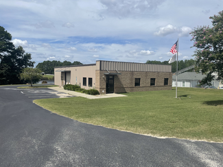 More details for 215 Progress Dr, Fuquay Varina, NC - Light Industrial for Sale