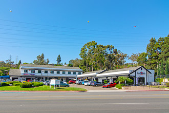 Via Las Cumbres, San Diego, CA for rent Building Photo- Image 1 of 6