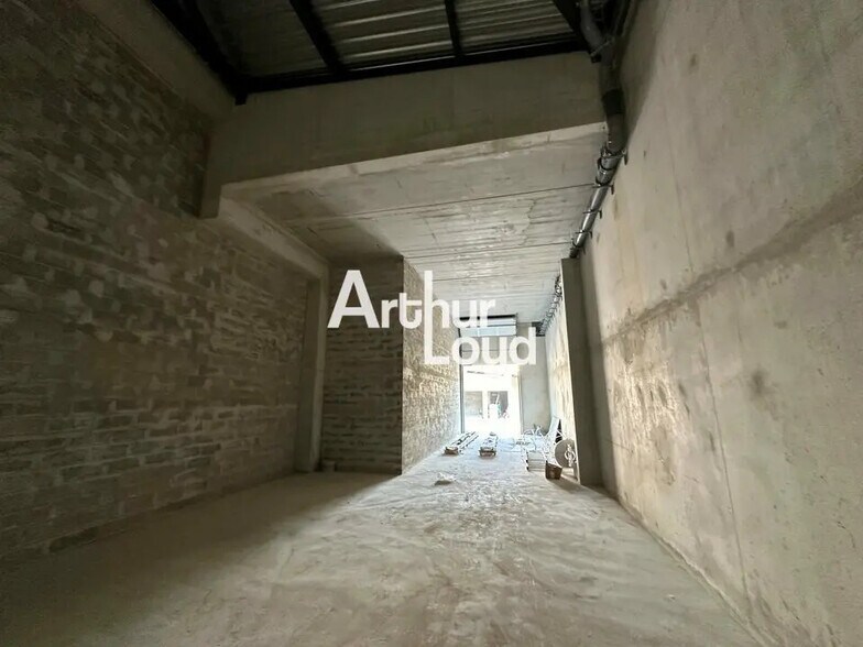 Light Industrial in Nice for sale - Construction Photo - Image 3 of 3