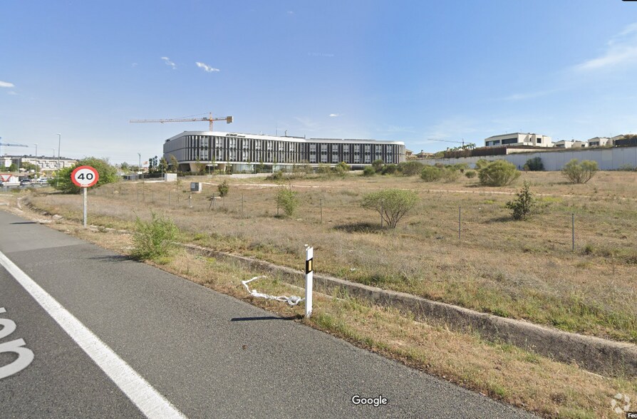 Calle Barbero de Sevilla el, 11, Majadahonda, Madrid for sale - Building Photo - Image 2 of 4