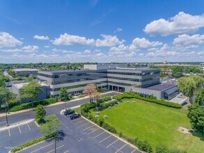 1000 E Woodfield Rd, Schaumburg, IL for sale Primary Photo- Image 1 of 1