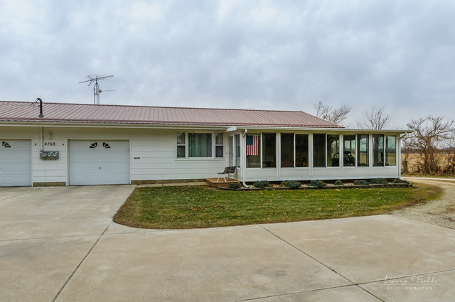 4768 E 2351st Rd, Somonauk, IL for sale - Primary Photo - Image 1 of 1