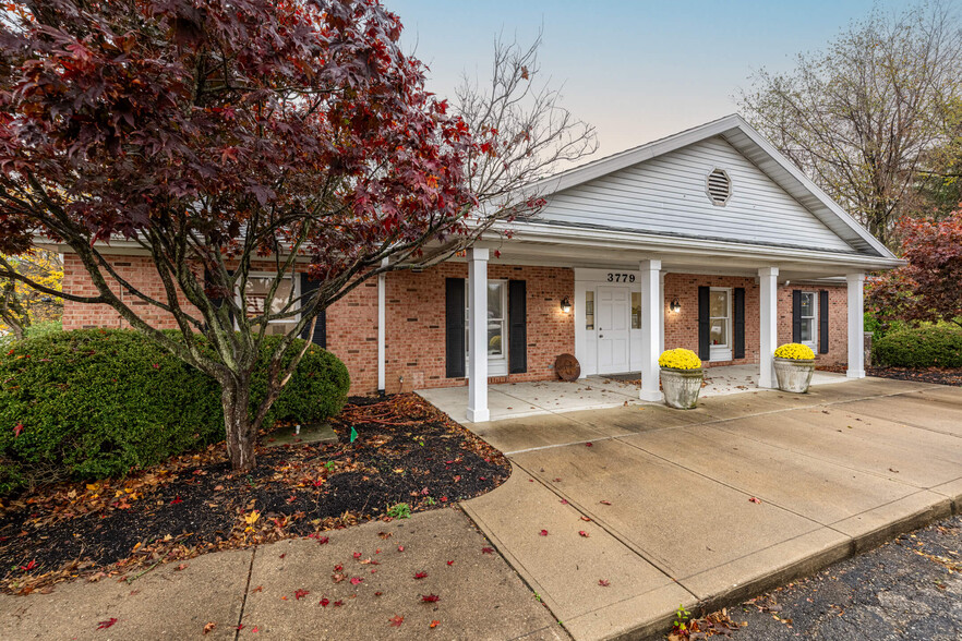 3779 Dayton-Xenia Rd, Beavercreek, OH for rent - Building Photo - Image 1 of 21