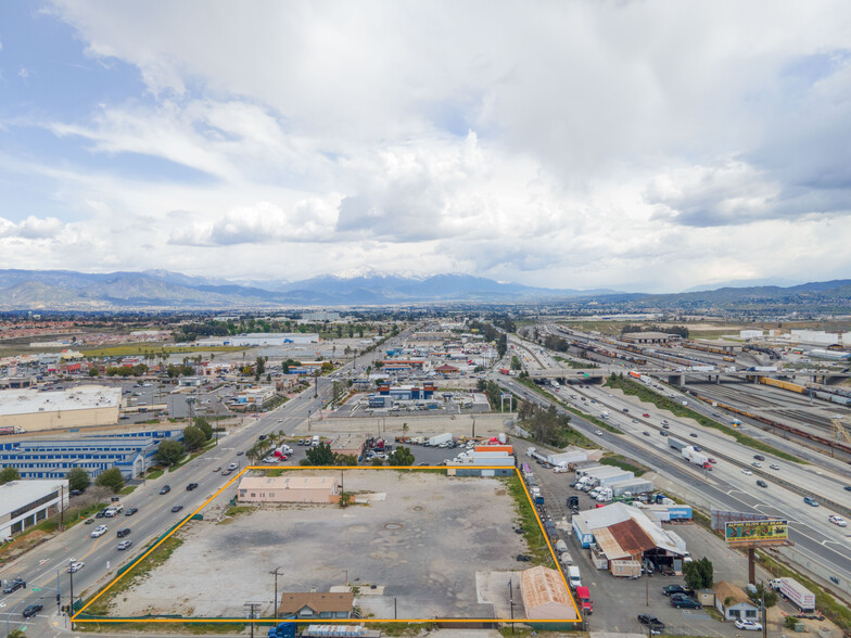 SE Valley & Willow Blvd, Rialto, CA for sale - Building Photo - Image 1 of 1