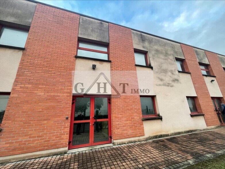 Office in Mitry-Mory to rent - Building Photo - Image 3 of 4