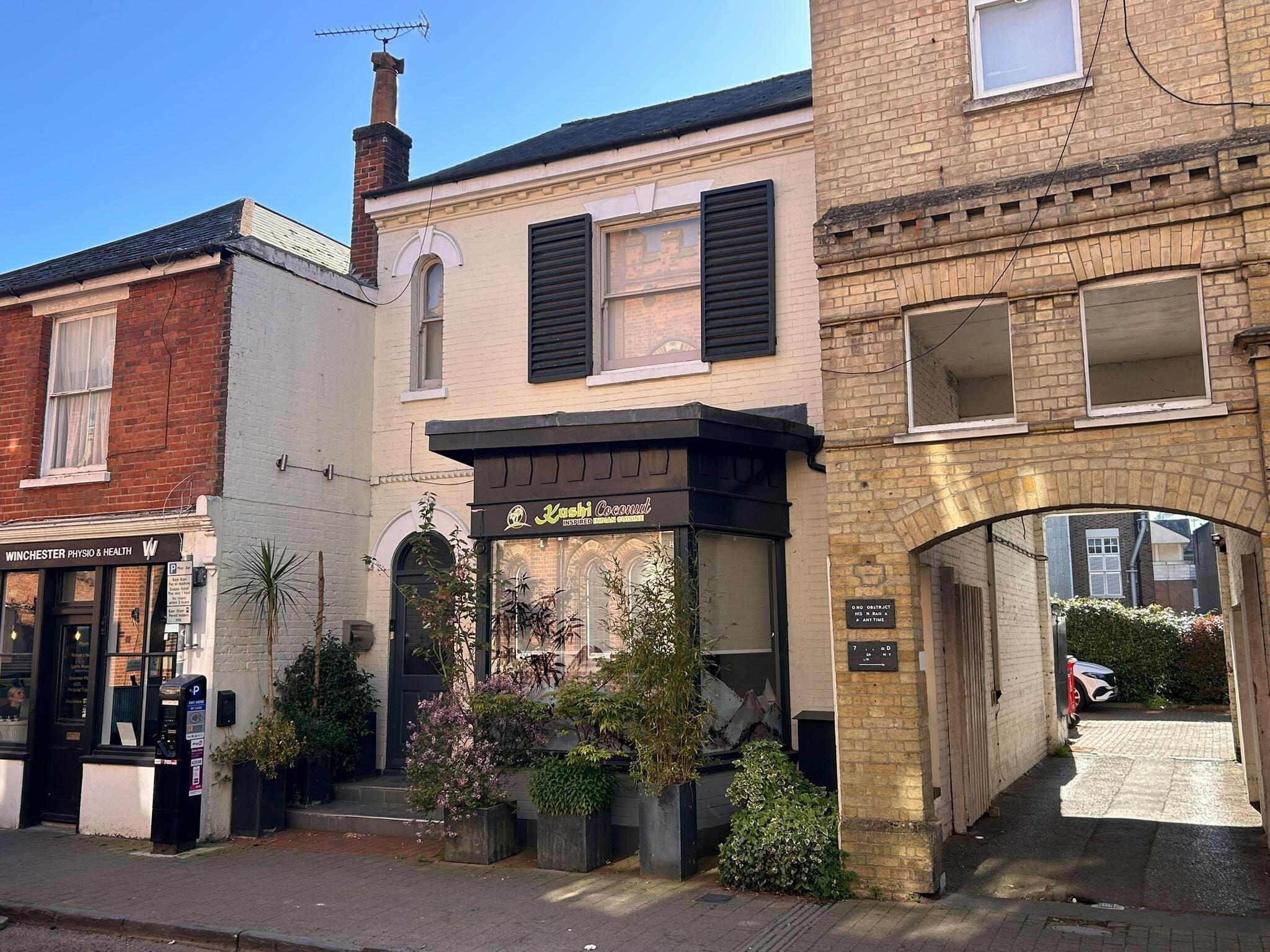 70 Parchment St, Winchester to rent Primary Photo- Image 1 of 8