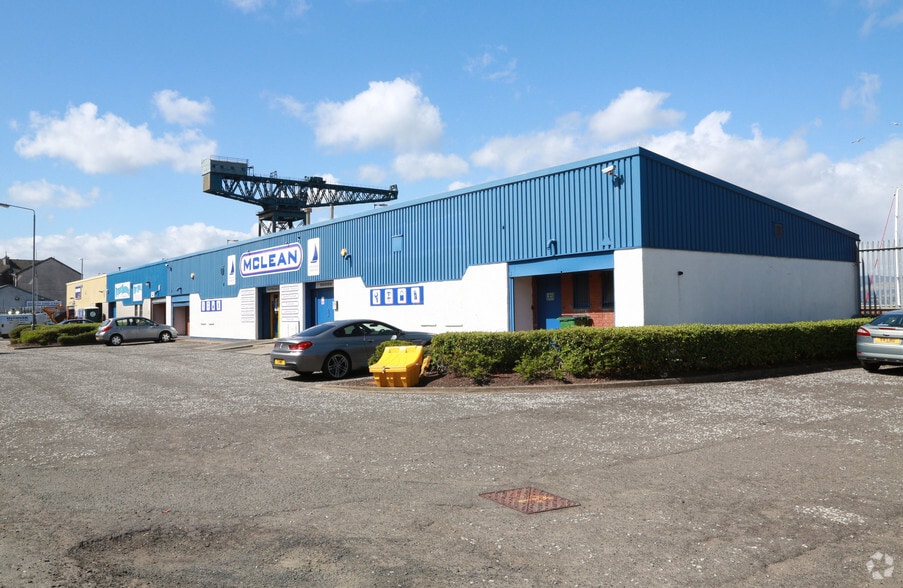 Mackenzie St, Greenock to rent - Building Photo - Image 3 of 4