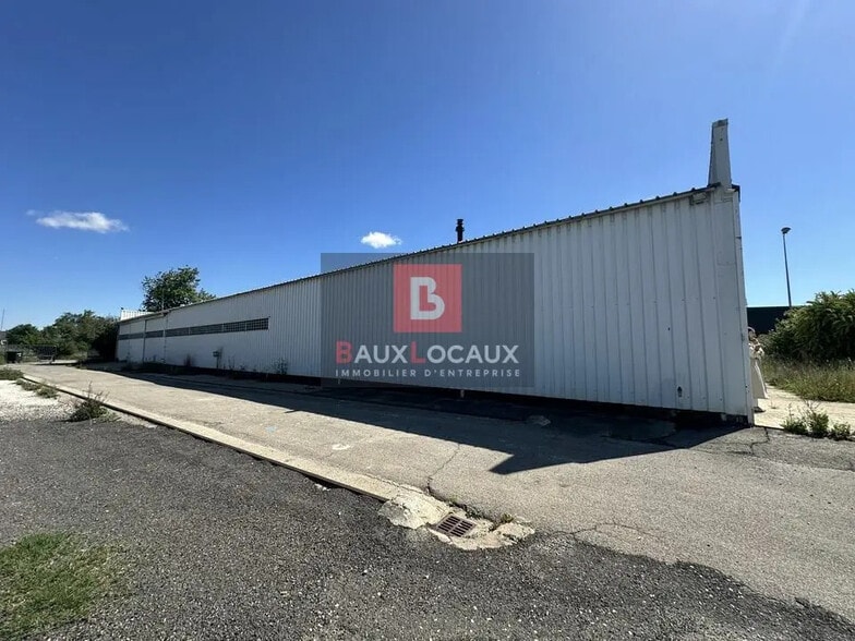 Light Industrial in Le Pontet to rent - Primary Photo - Image 3 of 7