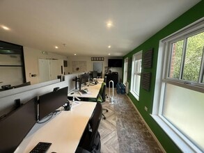 2A Addison Rd, Hove to rent Interior Photo- Image 2 of 4