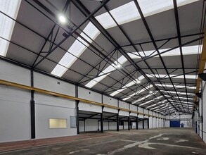 Calder Vale Rd, Wakefield to rent Interior Photo- Image 1 of 2