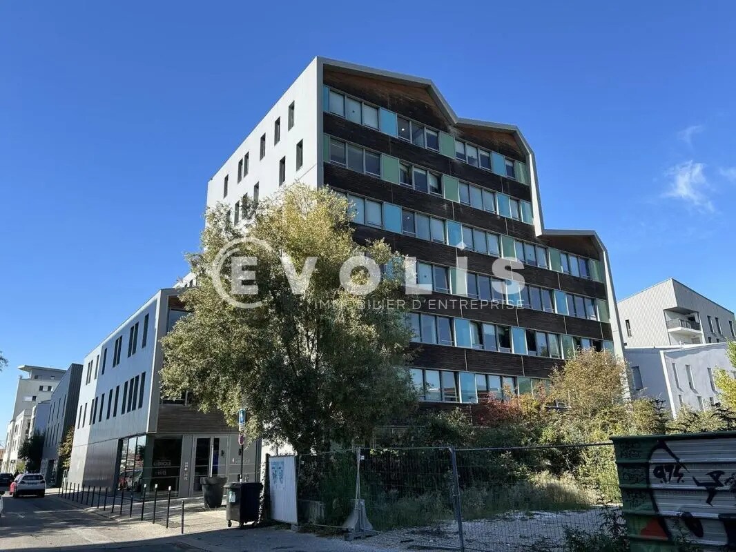 13 Rue De Gironde, Bordeaux to rent Building Photo- Image 1 of 8