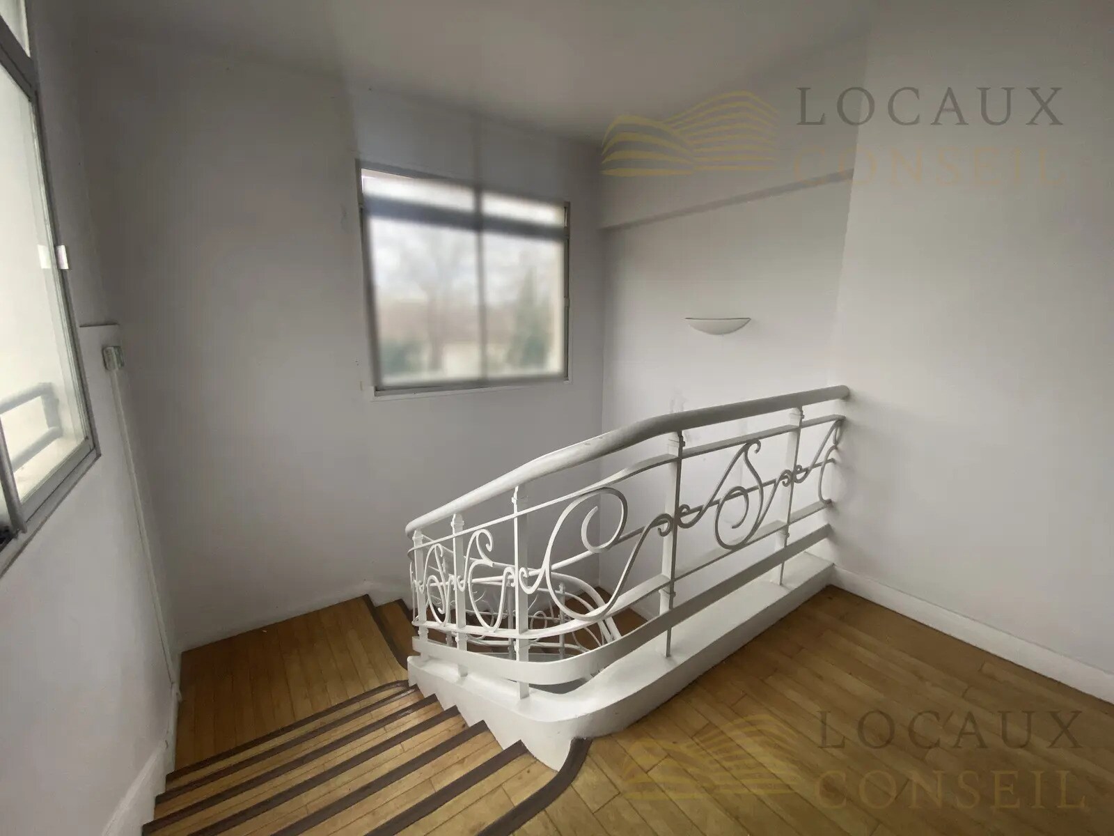 Office in Argenteuil to rent Building Photo- Image 1 of 10