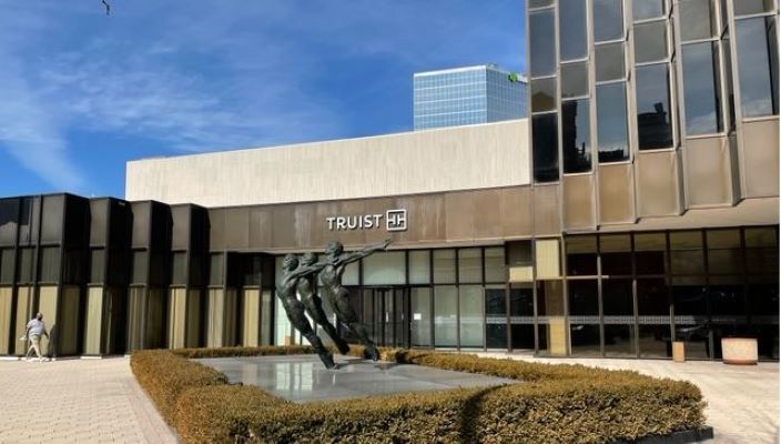 300 Summers St, Charleston, WV for sale Building Photo- Image 1 of 1