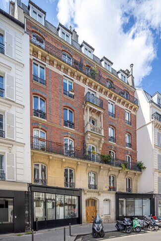 More details for 33 Rue Truffaut, Paris - Co-working to Rent