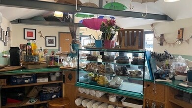 7 Stratford Rd, Alcester to rent Interior Photo- Image 2 of 3