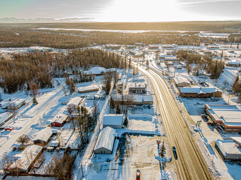 35082 Kenai Spur Hwy, Soldotna, AK for sale - Building Photo - Image 2 of 9