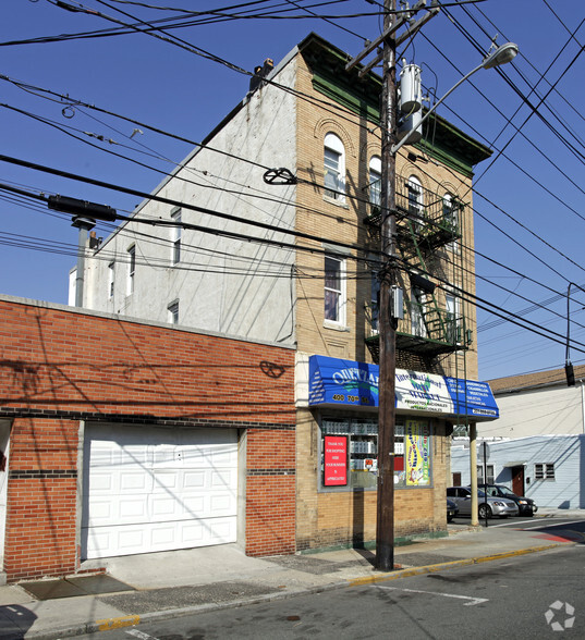 400 70th St, West New York, NJ for rent - Building Photo - Image 2 of 3