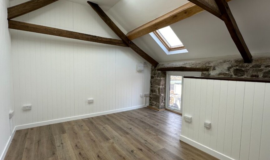 Pottery Rd, Newton Abbot to rent Interior Photo- Image 1 of 4