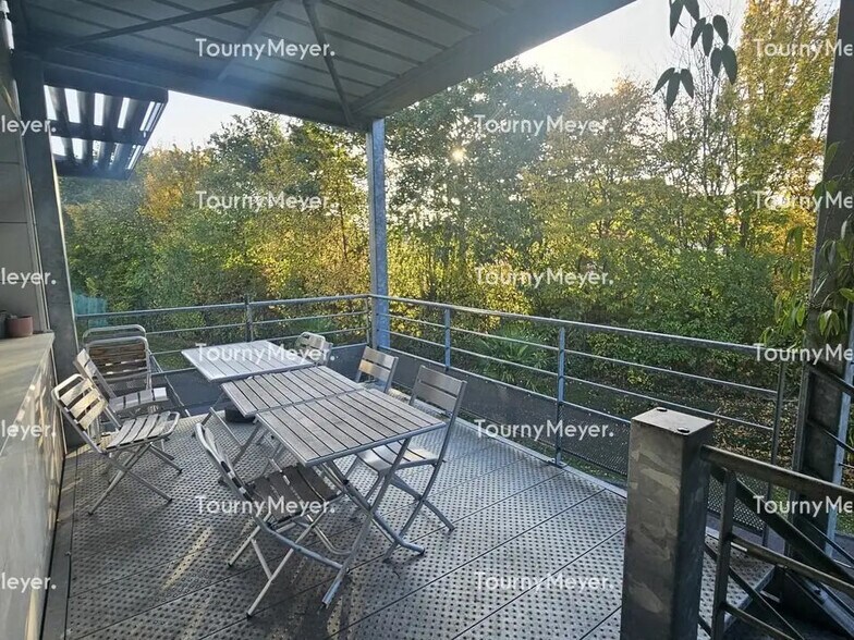 Retail in Cesson-Sévigné for sale - Primary Photo - Image 2 of 4