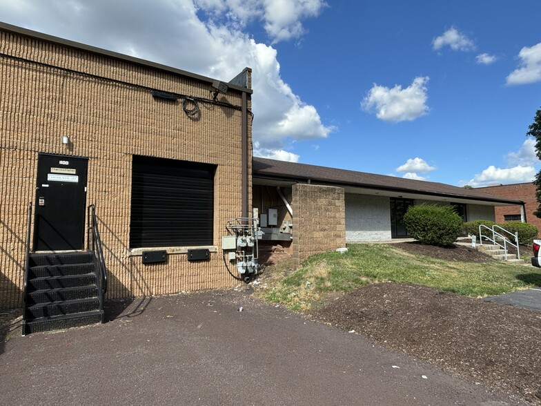 2460 General Armistead Ave, Norristown, PA for rent - Building Photo - Image 2 of 14