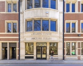 15 Jockeys Fields, London to rent Building Photo- Image 1 of 14
