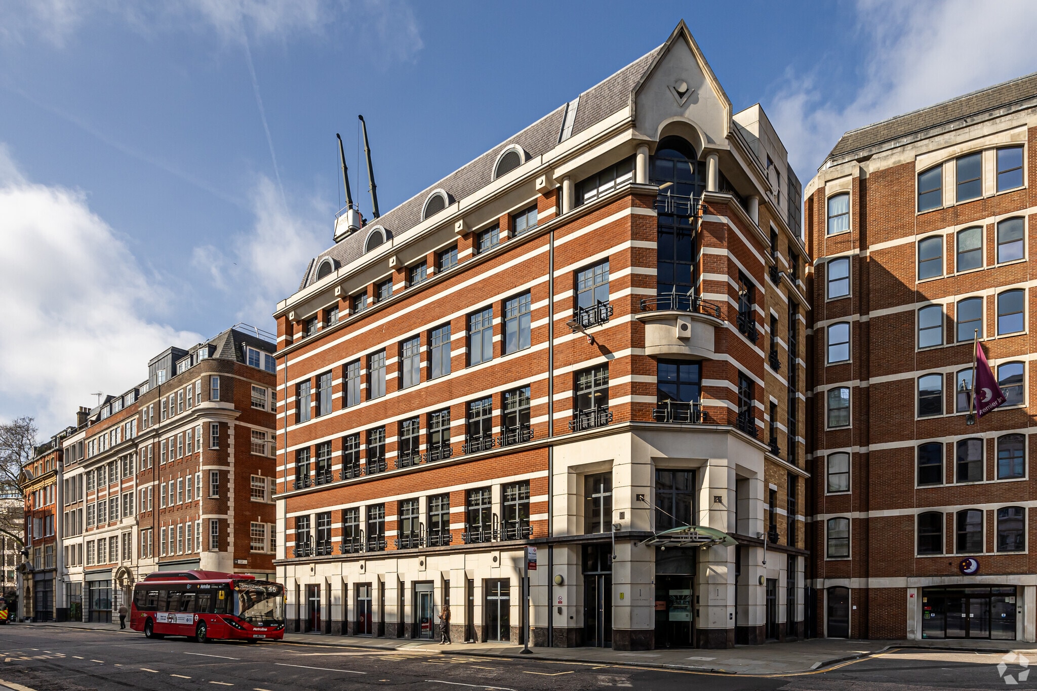 1 Giltspur St, London for sale Primary Photo- Image 1 of 1