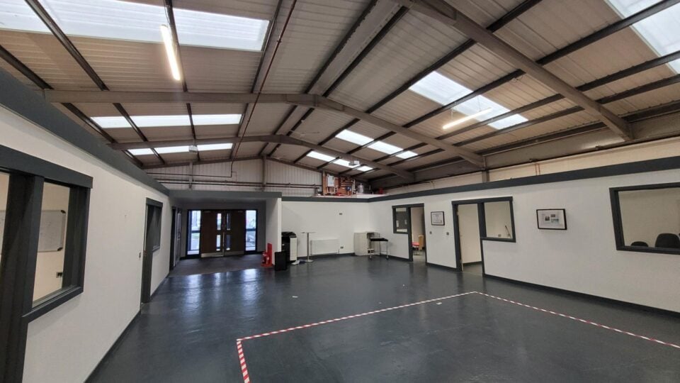 Etna Rd, Falkirk to rent Interior Photo- Image 1 of 4