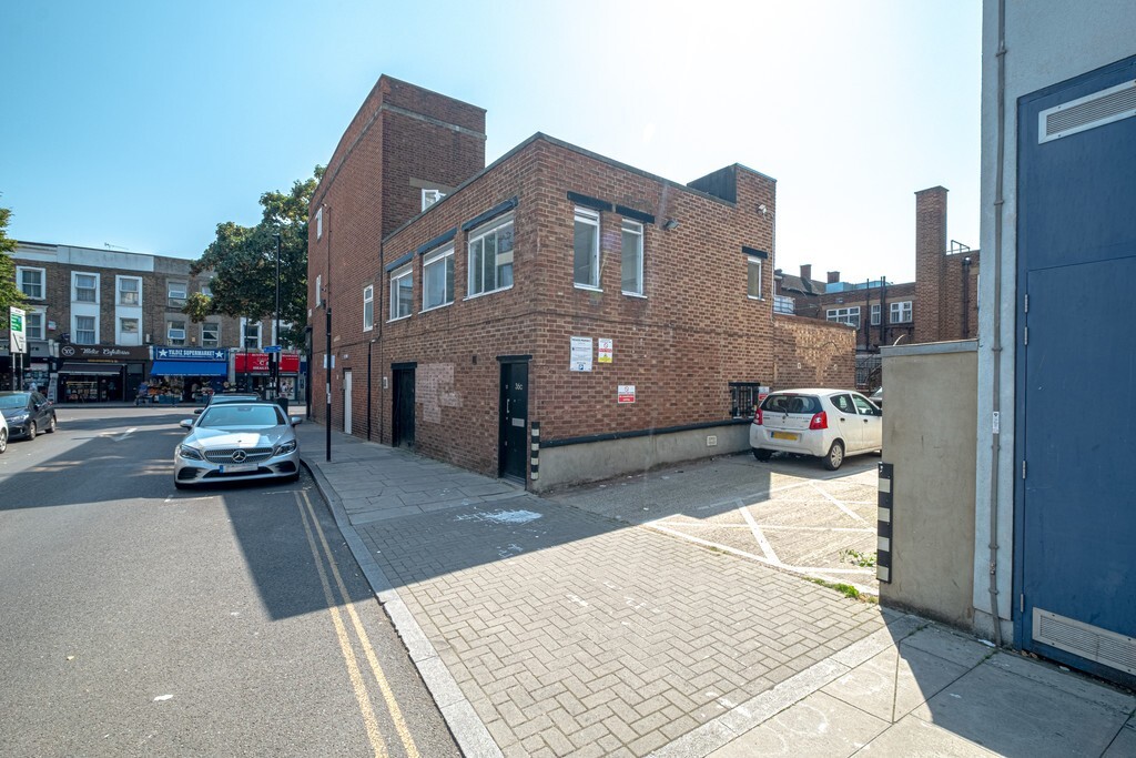 36 Junction Rd, London to rent Interior Photo- Image 1 of 5