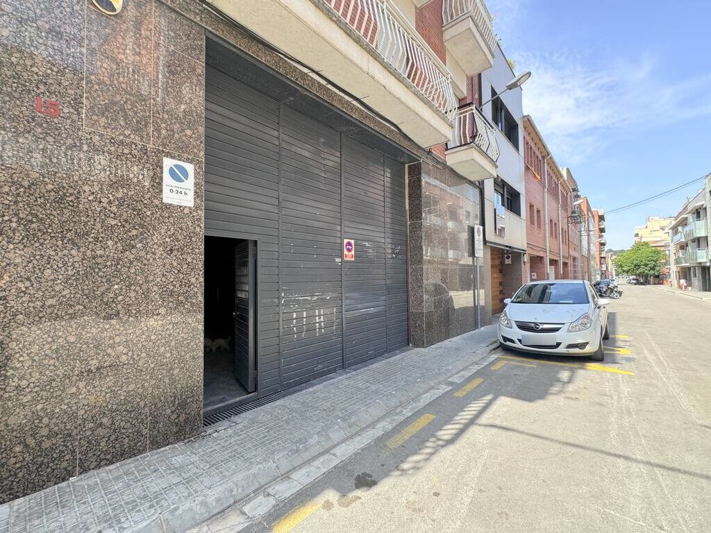 Retail in Granollers, Barcelona to rent Building Photo- Image 1 of 16