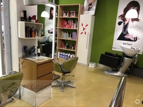 Retail in Madrid, Madrid to rent Interior Photo- Image 2 of 8