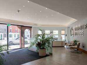 123 Castle St, Salisbury to rent Interior Photo- Image 2 of 14