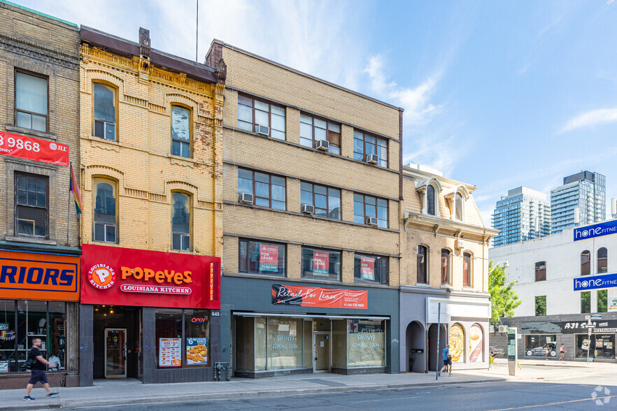 641 Yonge St, Toronto, ON for rent - Building Photo - Image 2 of 2