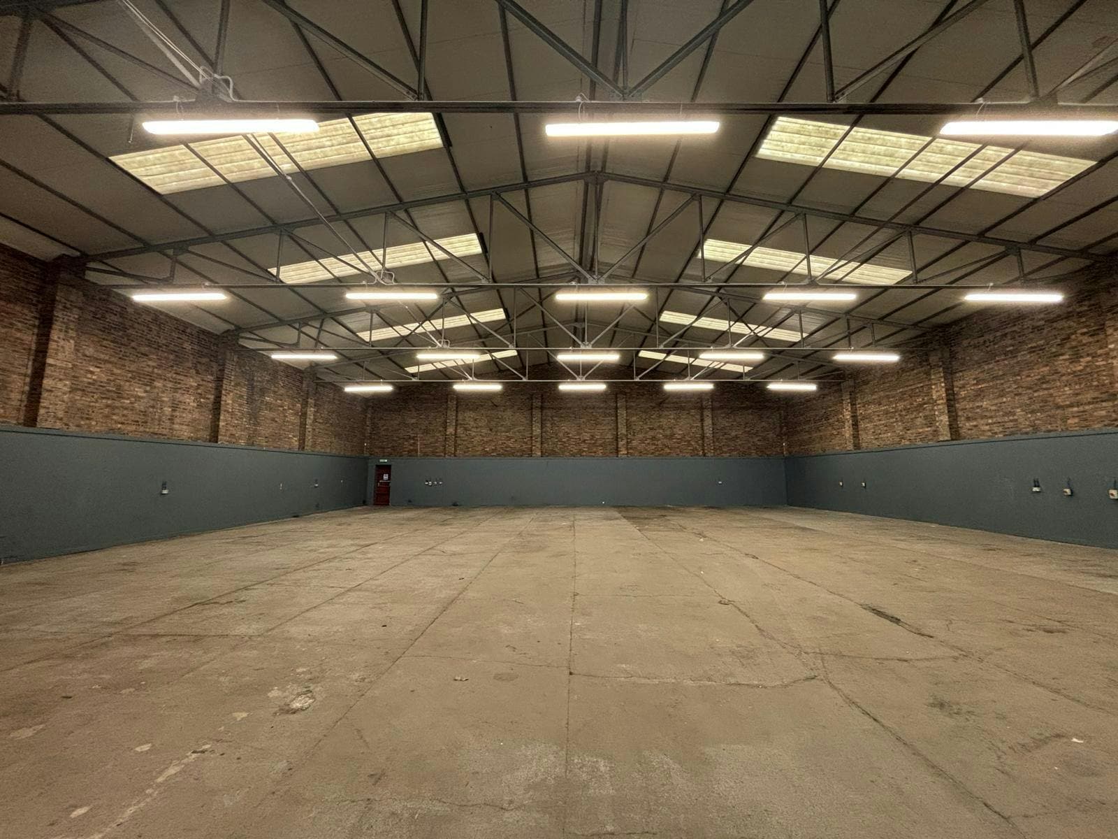 13 Scotts Rd, Paisley to rent Building Photo- Image 1 of 3