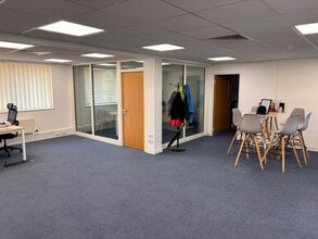 101-104 Love Ln, Cirencester to rent Building Photo- Image 1 of 6