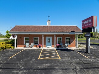 More details for 1704 Memorial Dr, Manitowoc, WI - Retail for Sale