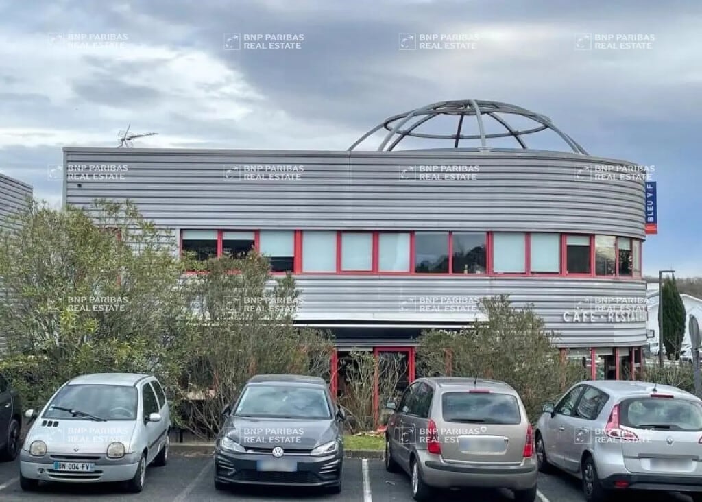 Vente Bureaux 140 m² - Photo 1