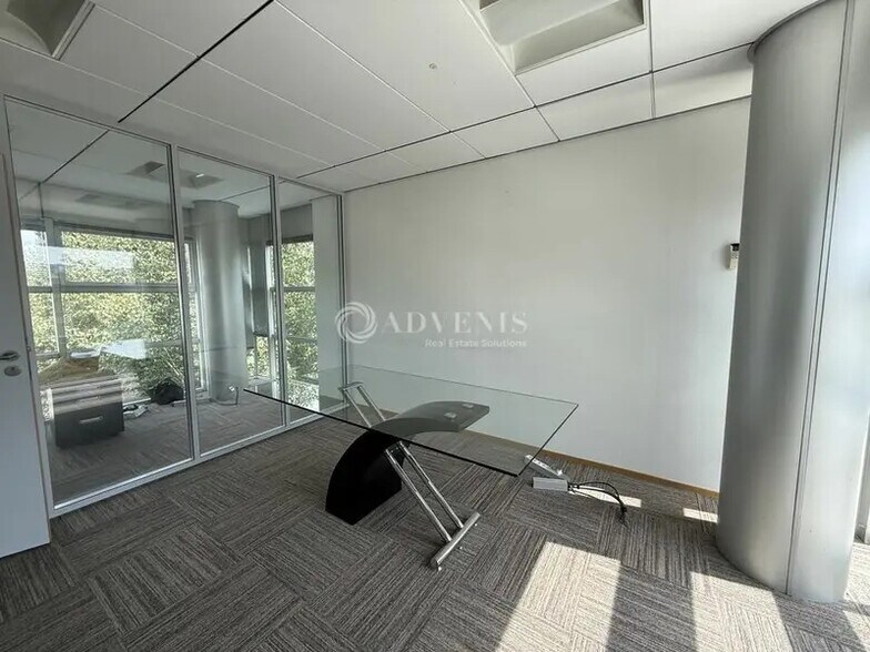 Office in Lyon to rent - Interior Photo - Image 2 of 11