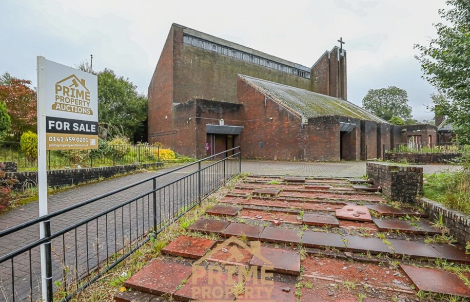 52 Howatshaws Road, Dumbarton for sale - Building Photo - Image 2 of 5